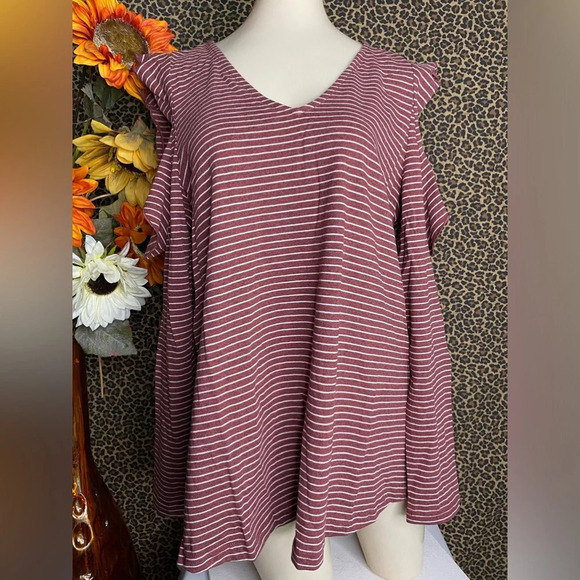 🌴3/$30🌴DOE & RAE Red Bean Striped Long Sleeve Ruffled Cold Shoulder Top NWT - Picture 3 of 10
